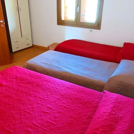 With One Bedroom In With Shared Pool Enclosed Garden And Wifi 700 M From The Beach